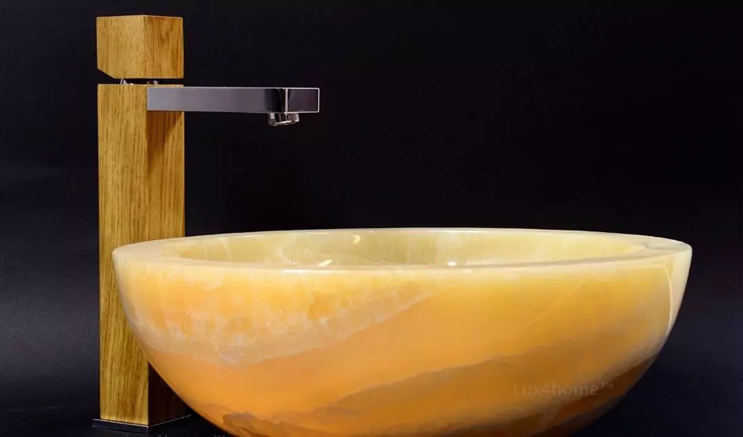 Countertop washbasin in onyx