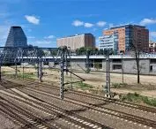Przestrzeń przy biurowcu Globis w Poznaniu - proj. Insomia