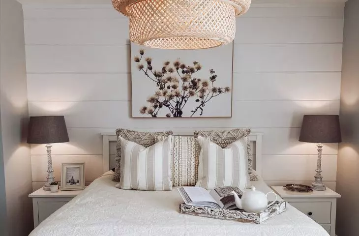 Several light sources will be ideal for a windowless interior