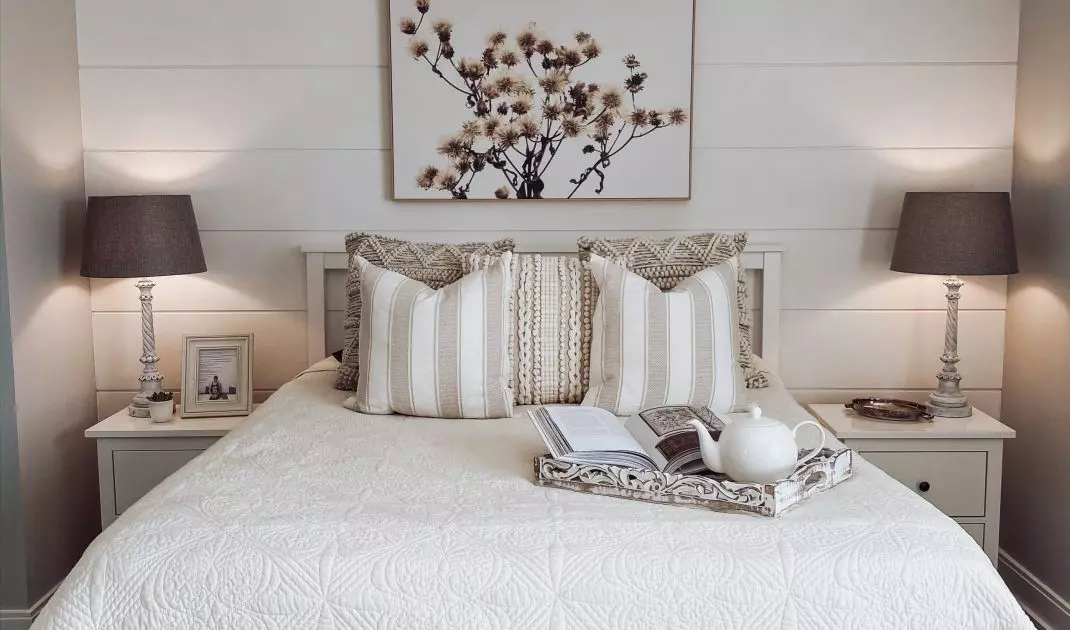 Several light sources will be ideal for a windowless interior