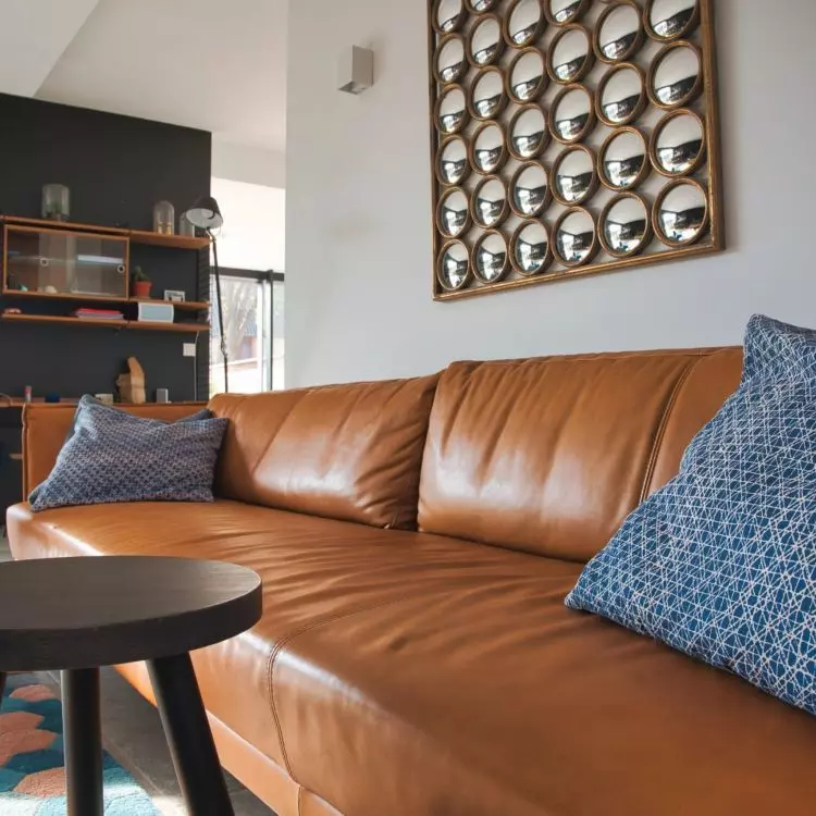 Brown sofa is a choice for years to come 