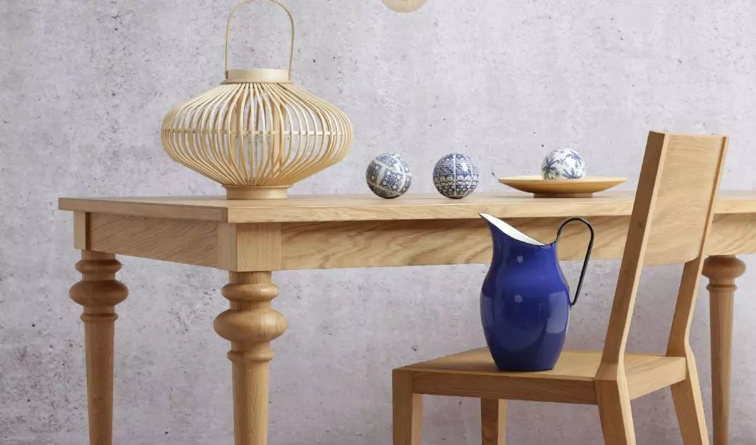 Wooden furniture suits all kinds of arrangements 