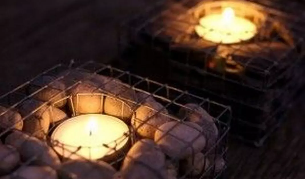 Small gabion structures as candle holders