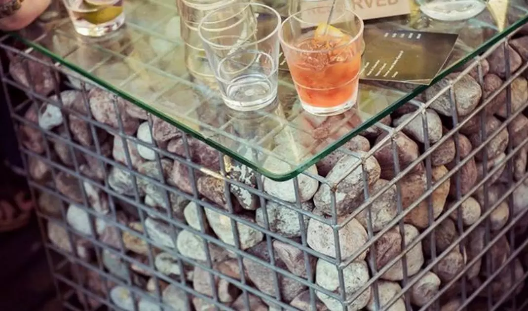 Gabion table