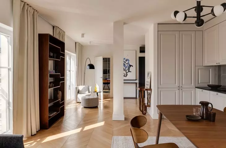 Apartment in a Krakow tenement, view of the living area