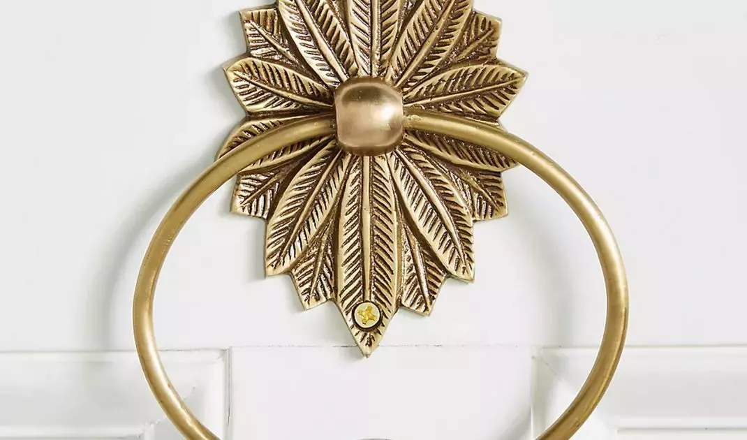 Door knocker with floral motifs