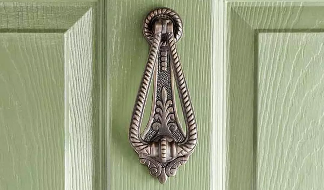 Decorative door knocker