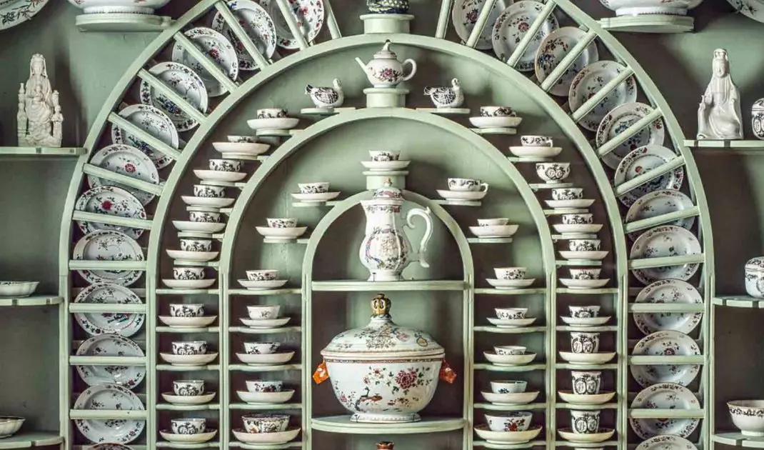 Coffee service sideboard