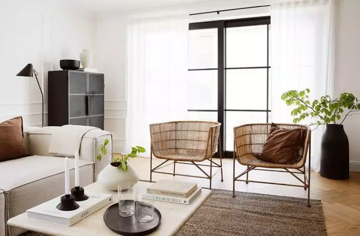 Dark colors will be the perfect basis for the arrangement