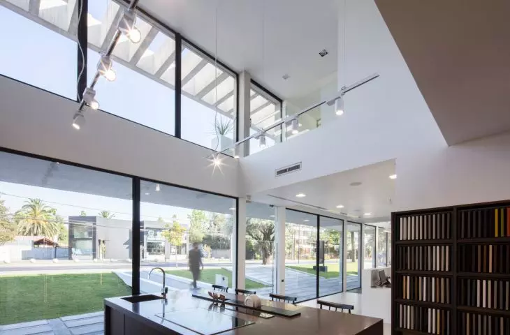 Showroom firmy Porcelanosa w Santiago