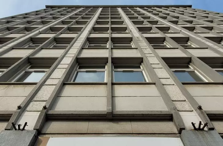 Biurowiec przy al. Niepodległości w Poznaniu 