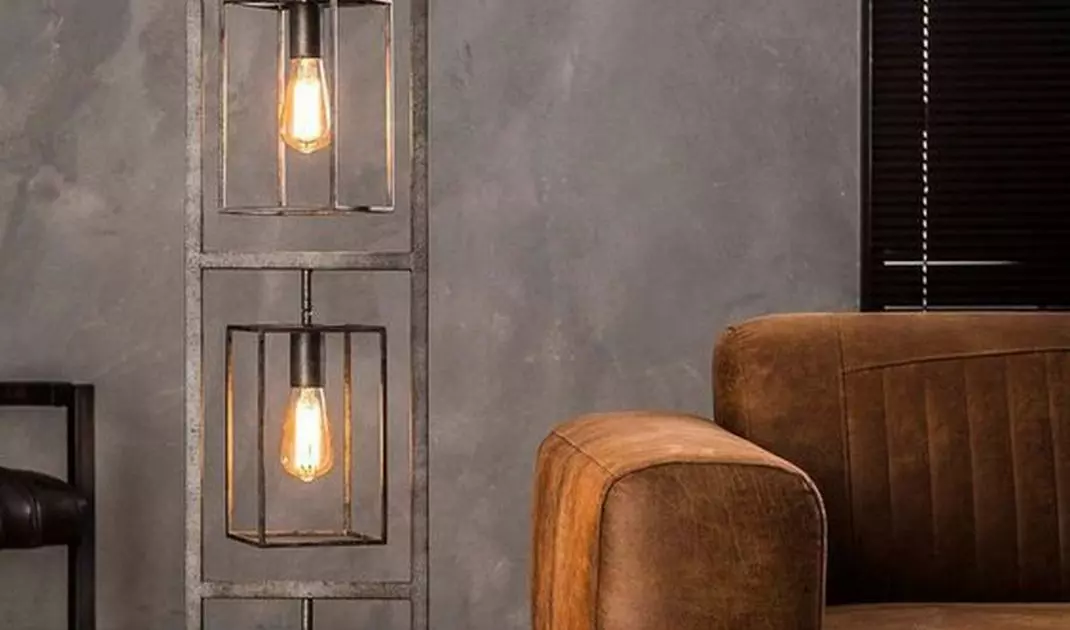 Vintage style light bulb