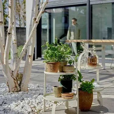 Handy table is the one-man hero of spring and summer outdoor moments