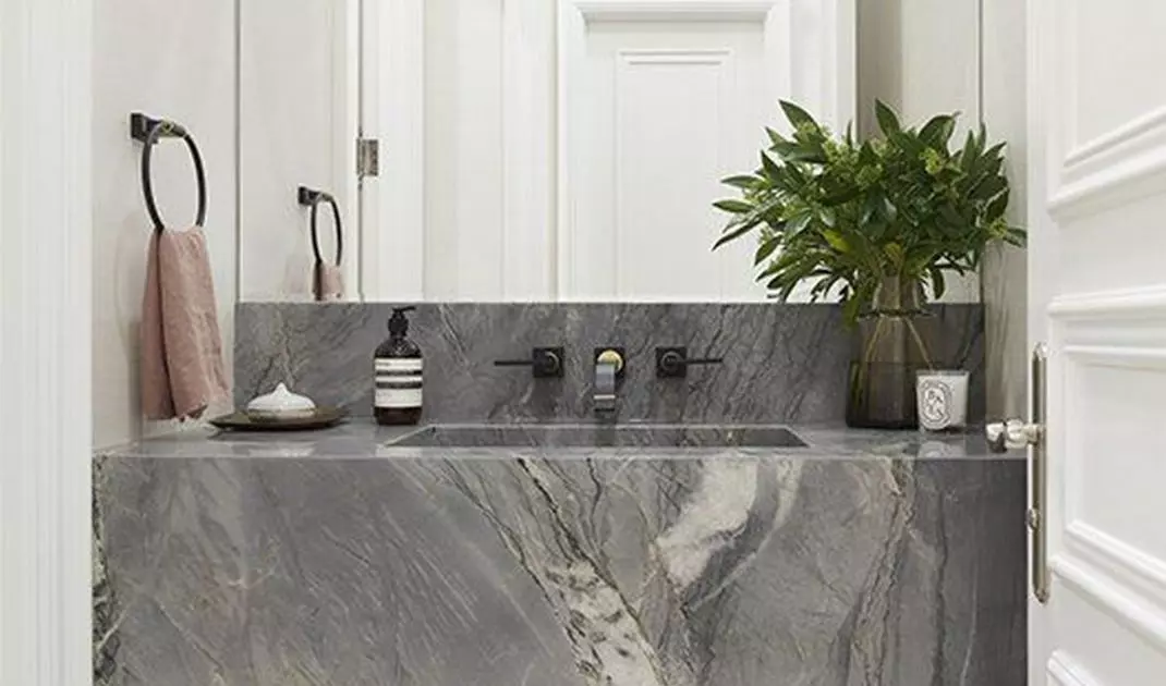 Quartzite slabs in the interior