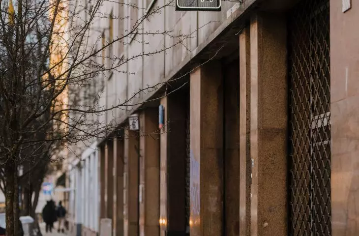 Moya Matcha Oleandrów is located in Warsaw's Śródmieście district