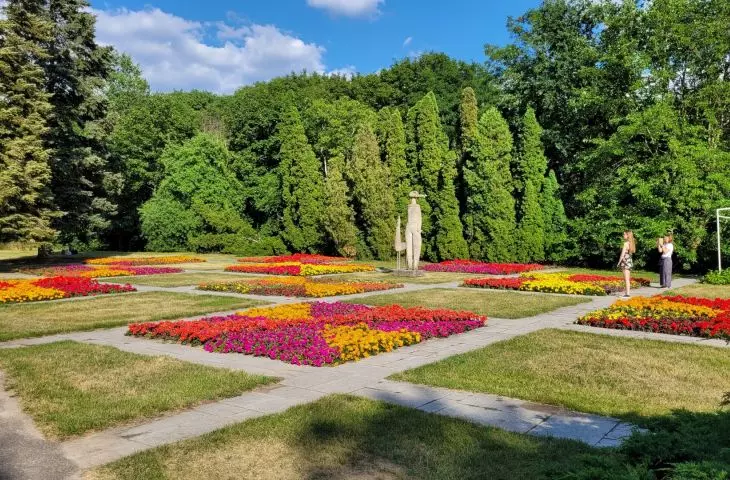 urządzona i chroniona zieleń parku Cytadela