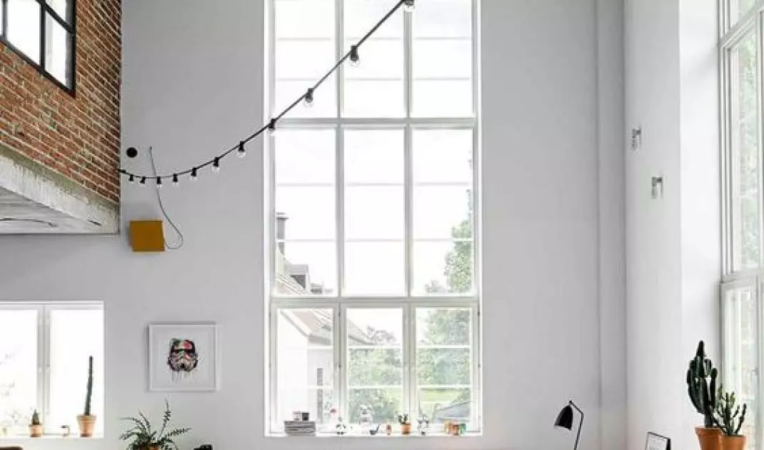 Lamps are an essential element of loft-style interiors