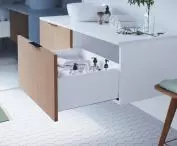Bathroom comfort slide