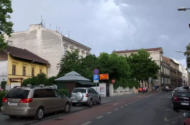 Krupnicza Street - the section behind Szujskiego Street