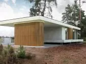 Minimalistyczny dom z dachem płaskim koło Wyszkowa