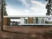 Minimalist house with flat roof near Wyszkow