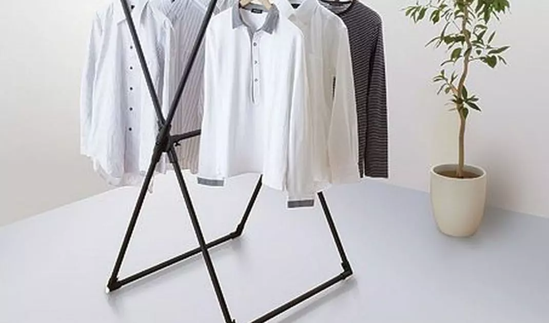Standing laundry dryer