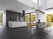 Dom z patio 1 - kuchnia i jadalnia