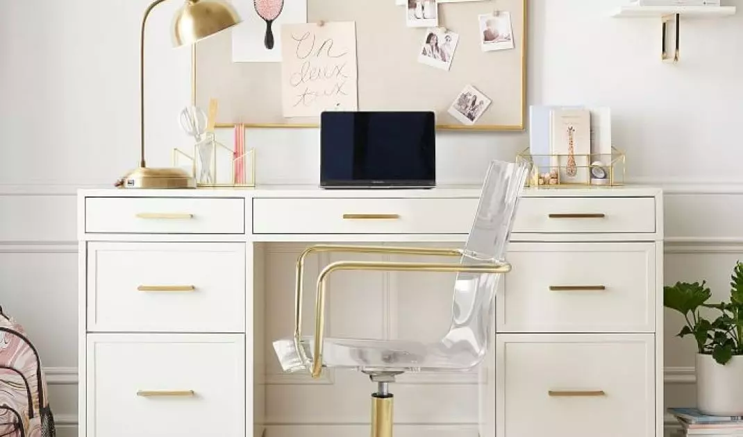Ergonomic desk will give your child a comfortable place to study 