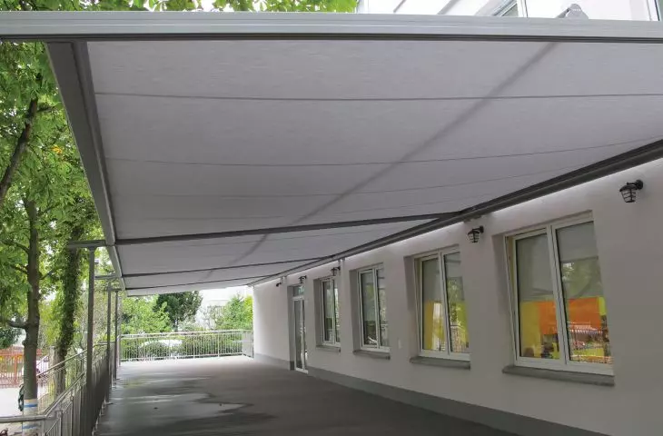 Markizy typ pergola P40, przedszkole w Warszawie