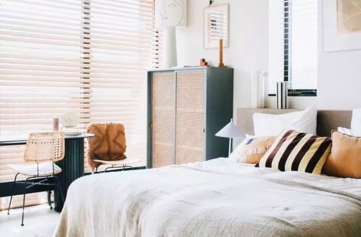 Hotel w nadmorskim stylu urządzony przez HKliving