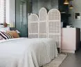 Hotel w nadmorskim stylu urządzony przez HKliving