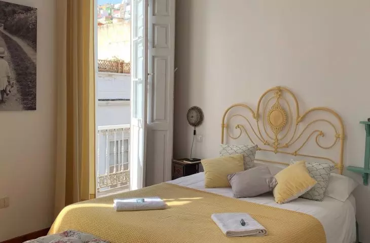 Bedroom arrangement