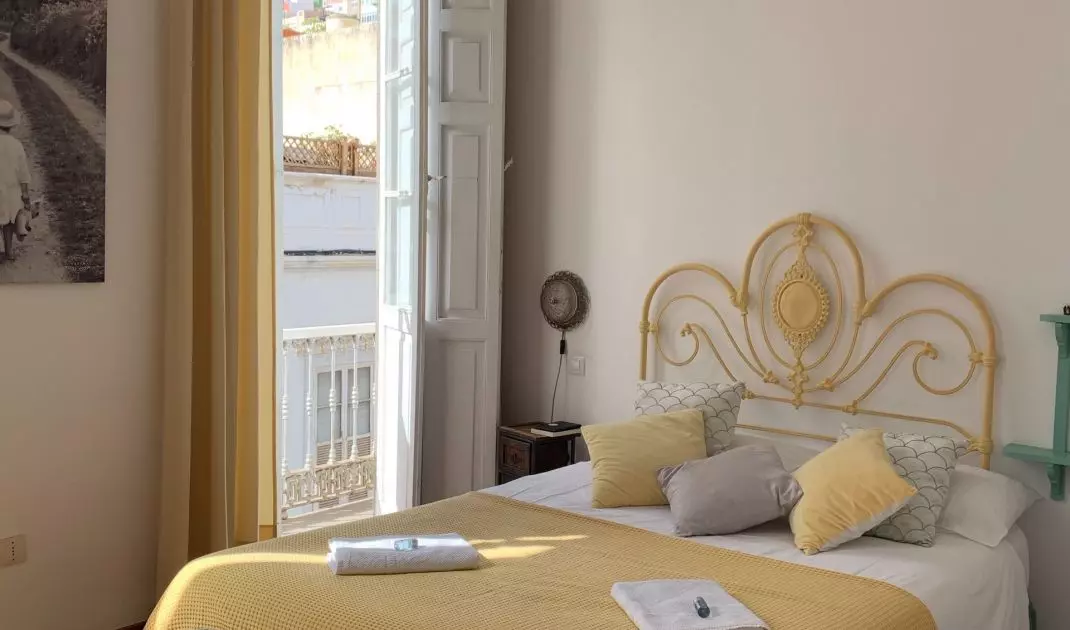 Bedroom arrangement