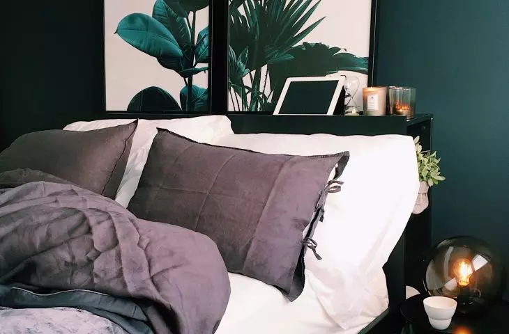 Bedroom arrangement
