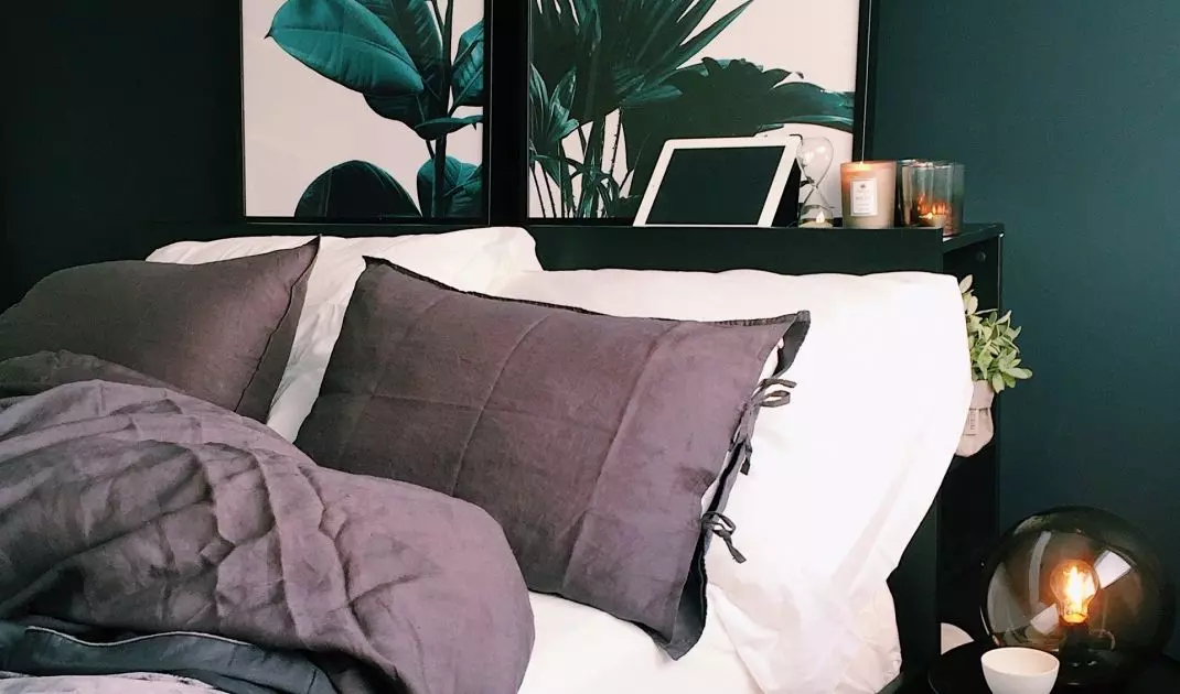 Bedroom arrangement