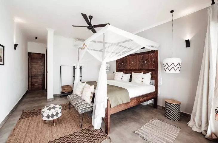 Bedroom arrangement