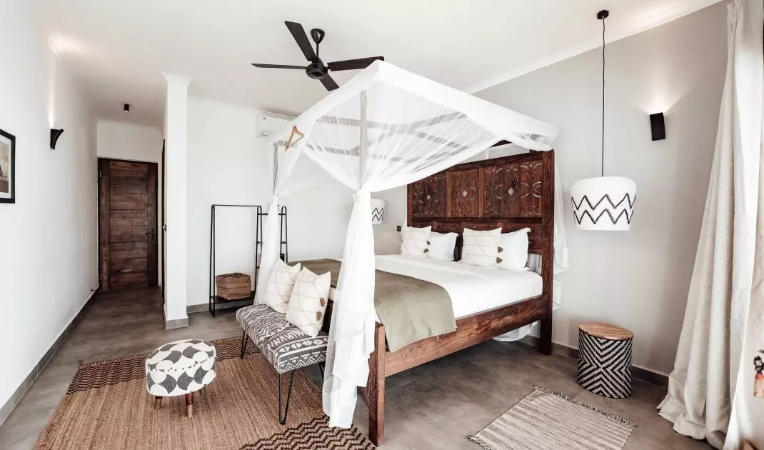 Bedroom arrangement