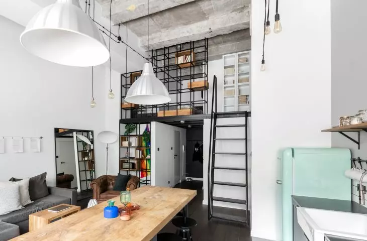 Architektki odsłoniły betonowy sufit