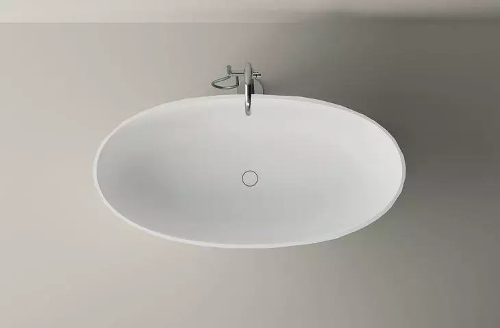 Wanna posiada zintegrowany system odpływowy klick–klack, wykonany także z materiału Mineral Composite