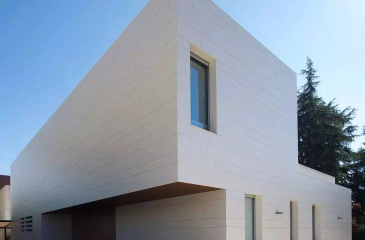 Dekton sintered facades