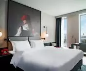 Pokój w Radisson RED