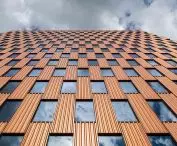 Trapezoidal sheet metal façade, office building Gdansk WAVE SKANSKA