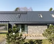 The house is characterized by economy in the materials used