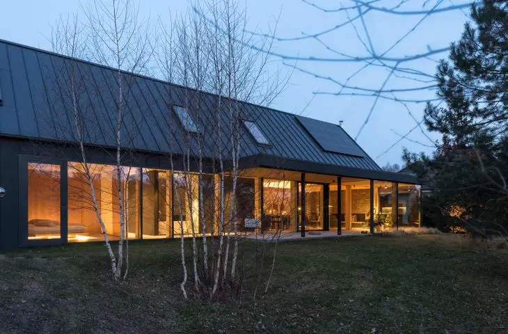 On the garden side, the architects introduced glazing