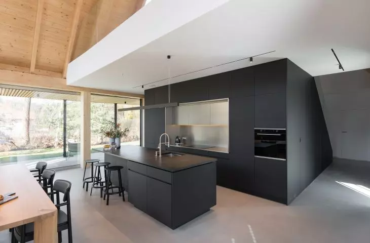 The interior splits the box