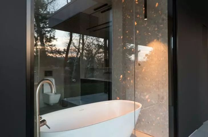 Bathroom overlooking the garden