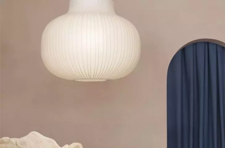 Strand lamp