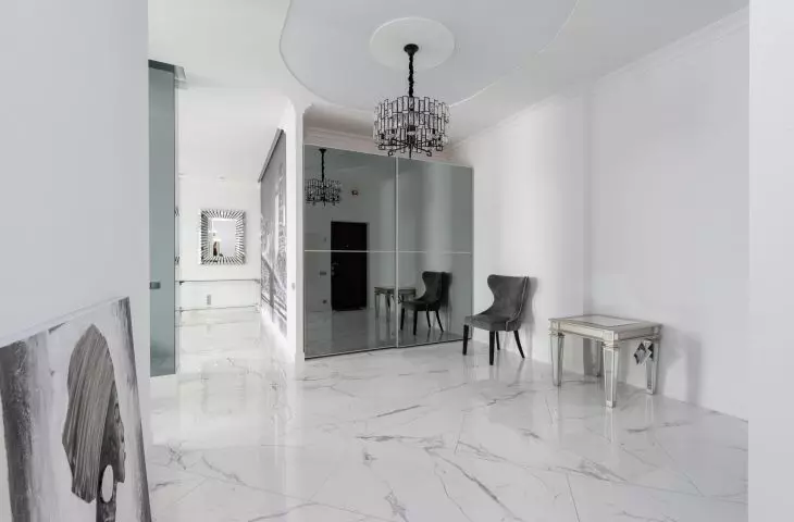 Lustro weneckie we wnętrzu