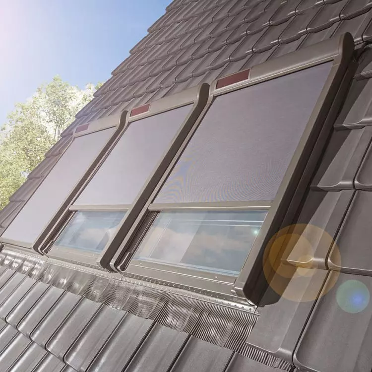 AMZ awning