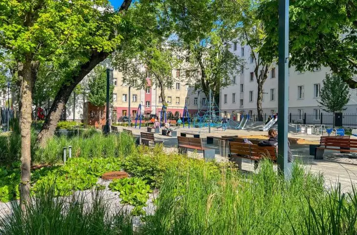 Square at Kilińskiego and Jaracza streets